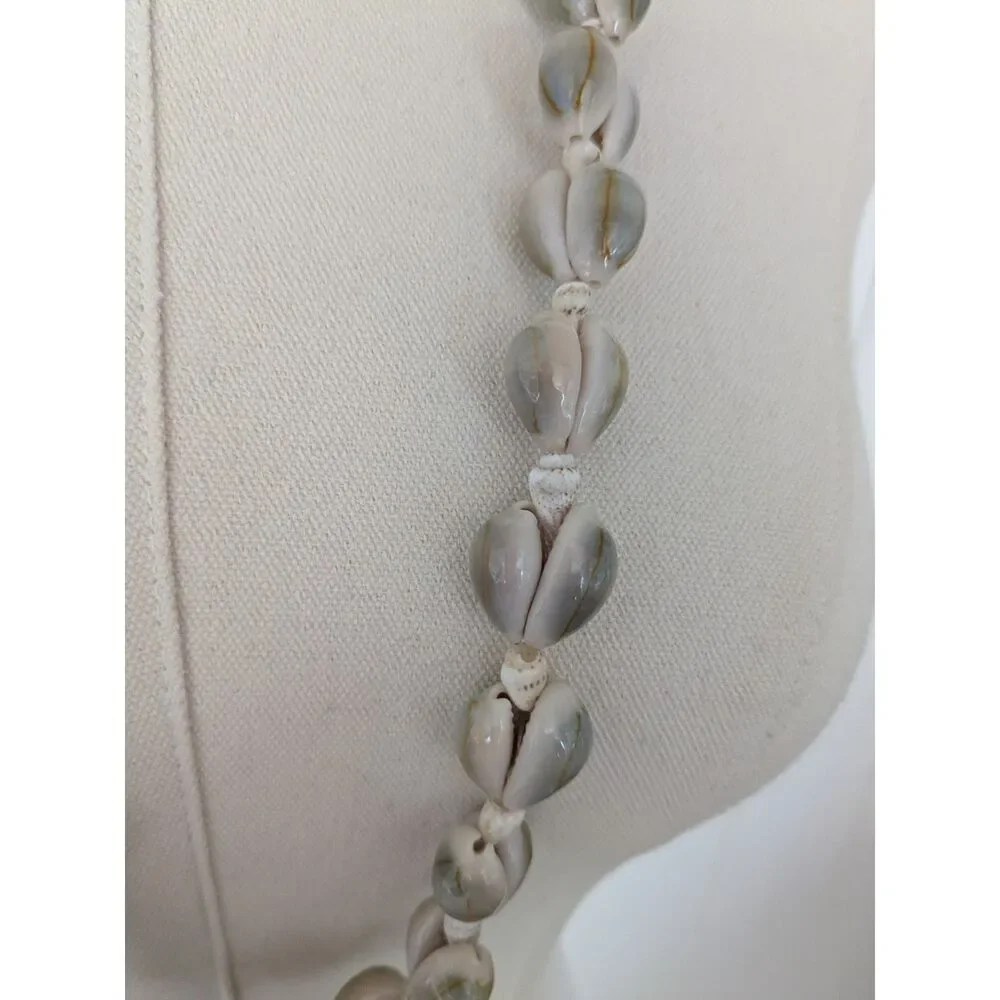 Vintage Cowrie Shell Necklace - White and Gray